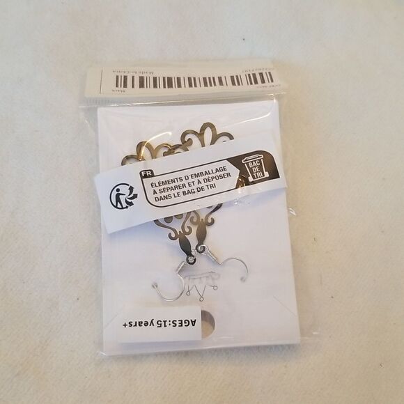 ❤ Black Dangle  Earrings - Picture 4 of 4